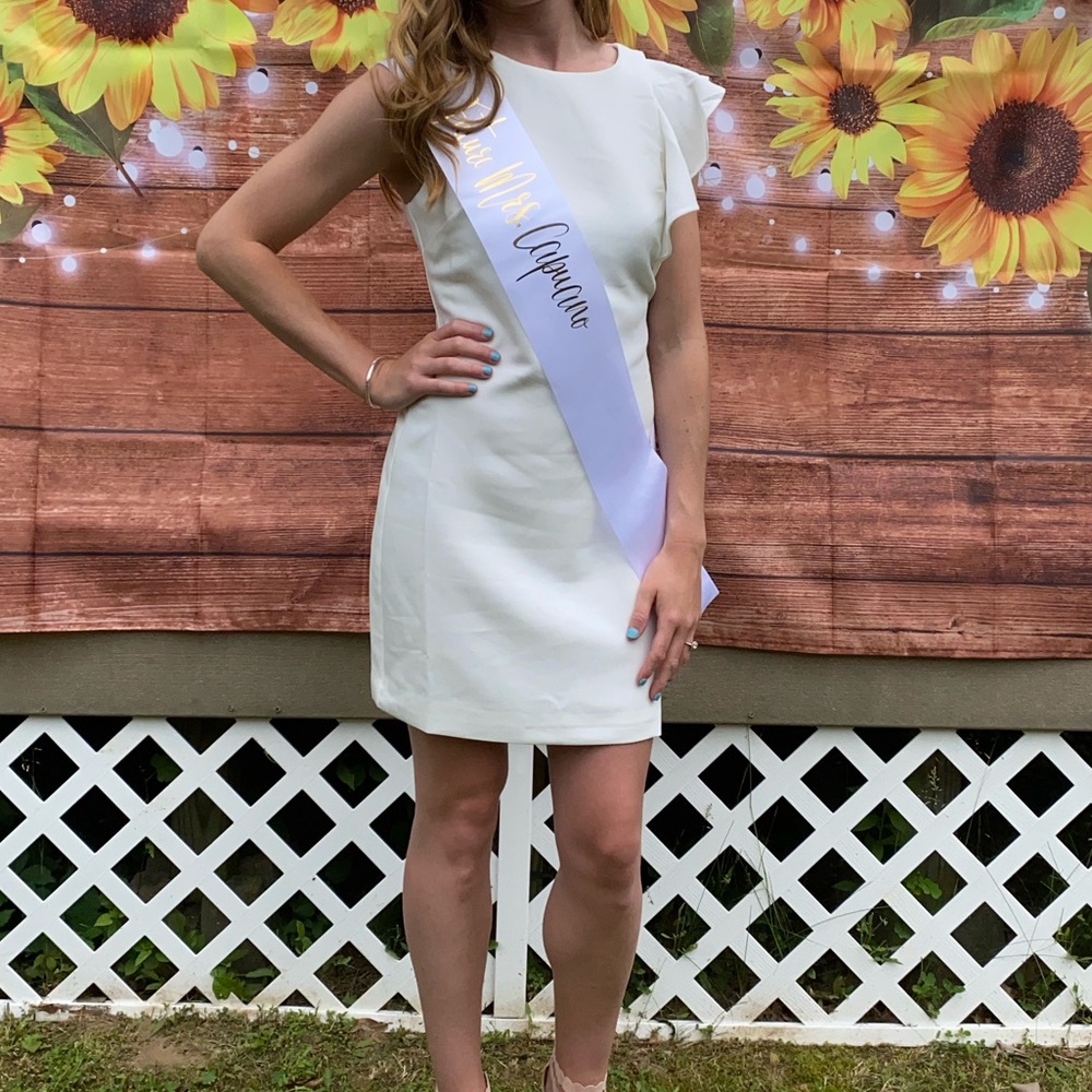 Lulu's White Sheath Mini Dress with Crew Neck